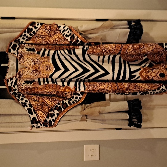 STUNNING CAFTAN - Picture 5 of 8